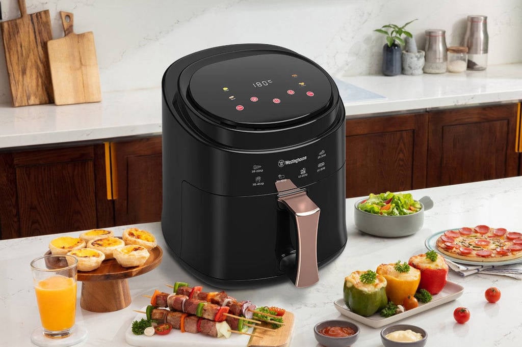 https://images.wehkamp.nl/i/wehkamp/17202777_eb_02/westinghouse-airfryer-zwart-4895091303804.jpg?w=1024