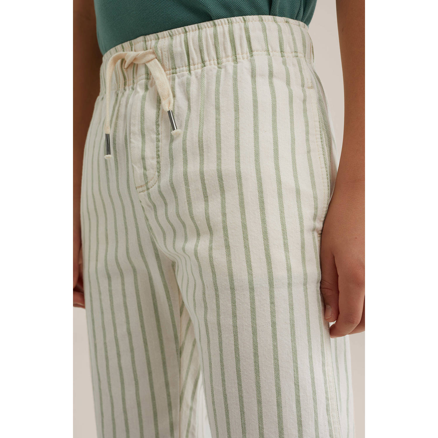 WE Fashion gestreepte straight fit broek ecru