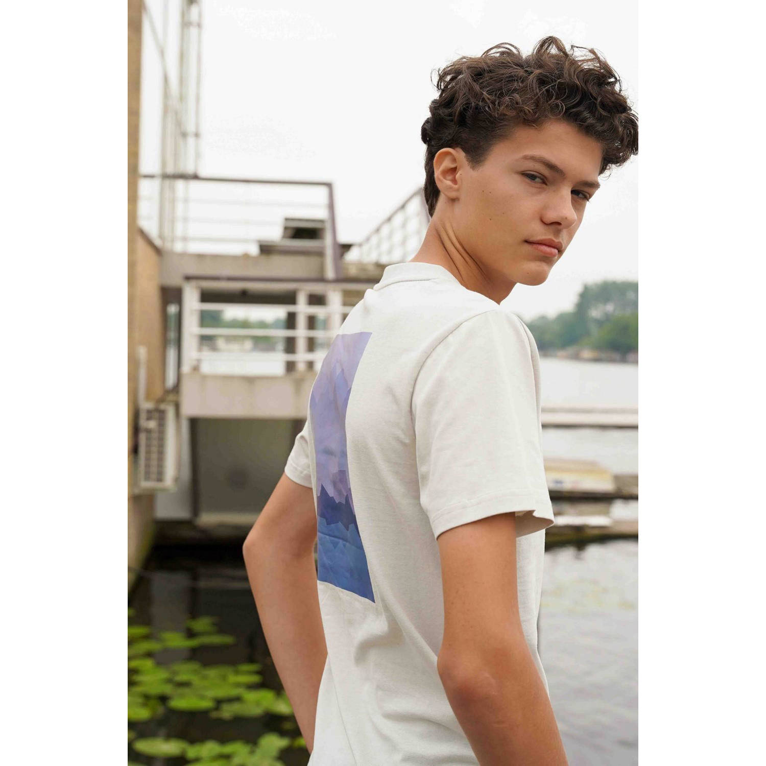Bellaire T-shirt met backprint grijs