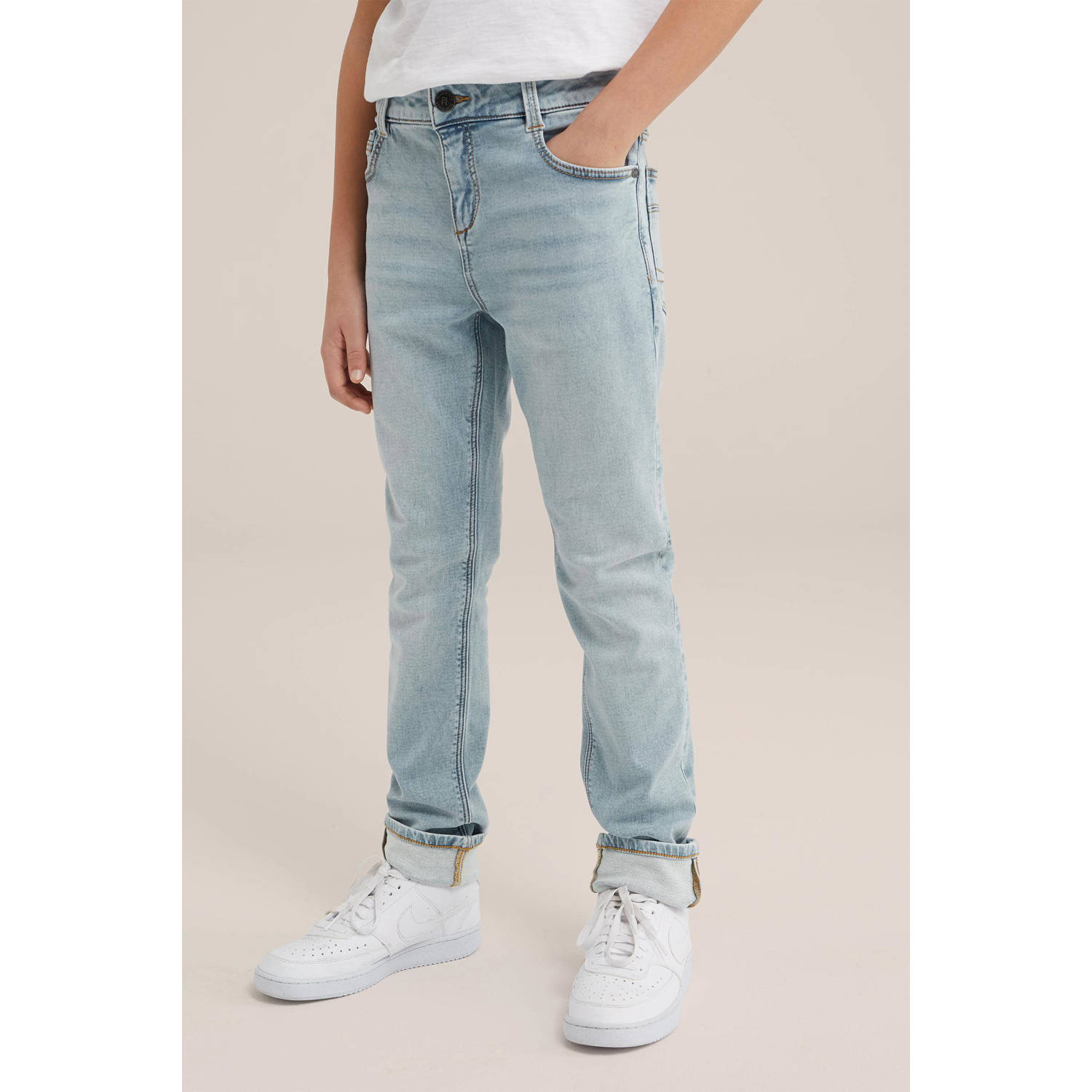 WE Fashion Blue Ridge tapered fit jeans bleached denim