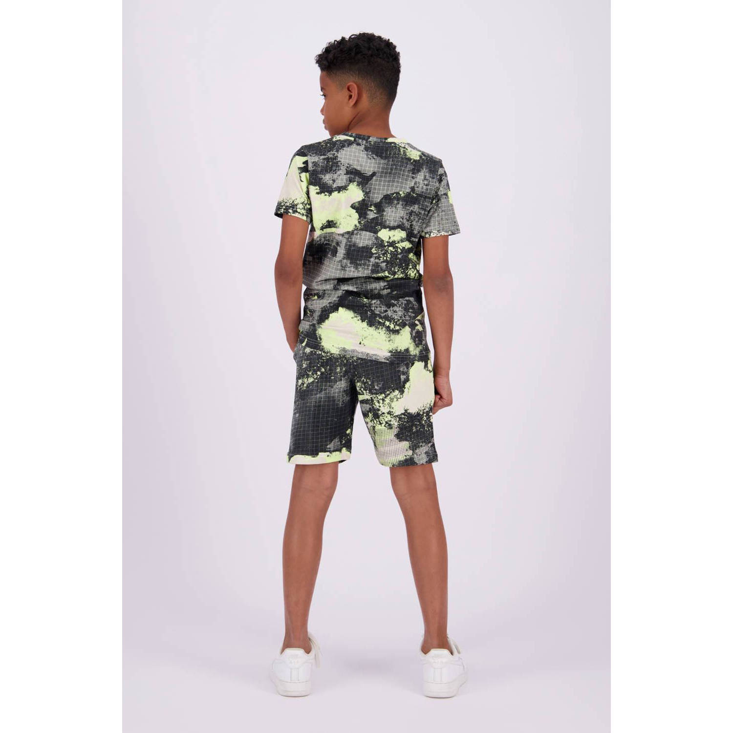 Raizzed sweatshort Waco met all over print geel zand zwart