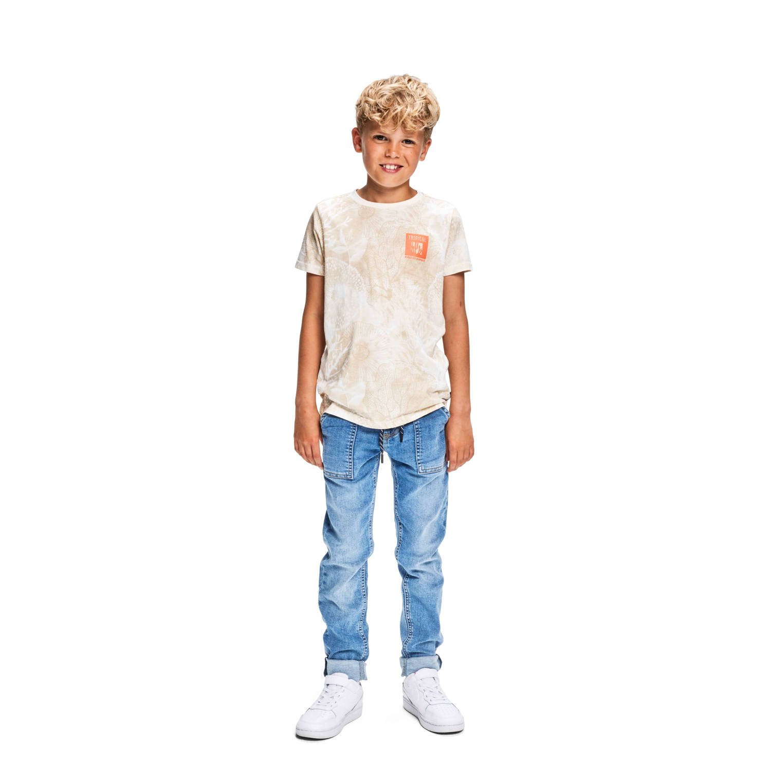 Retour Jeans T-shirt Max met all over print beige offwhite