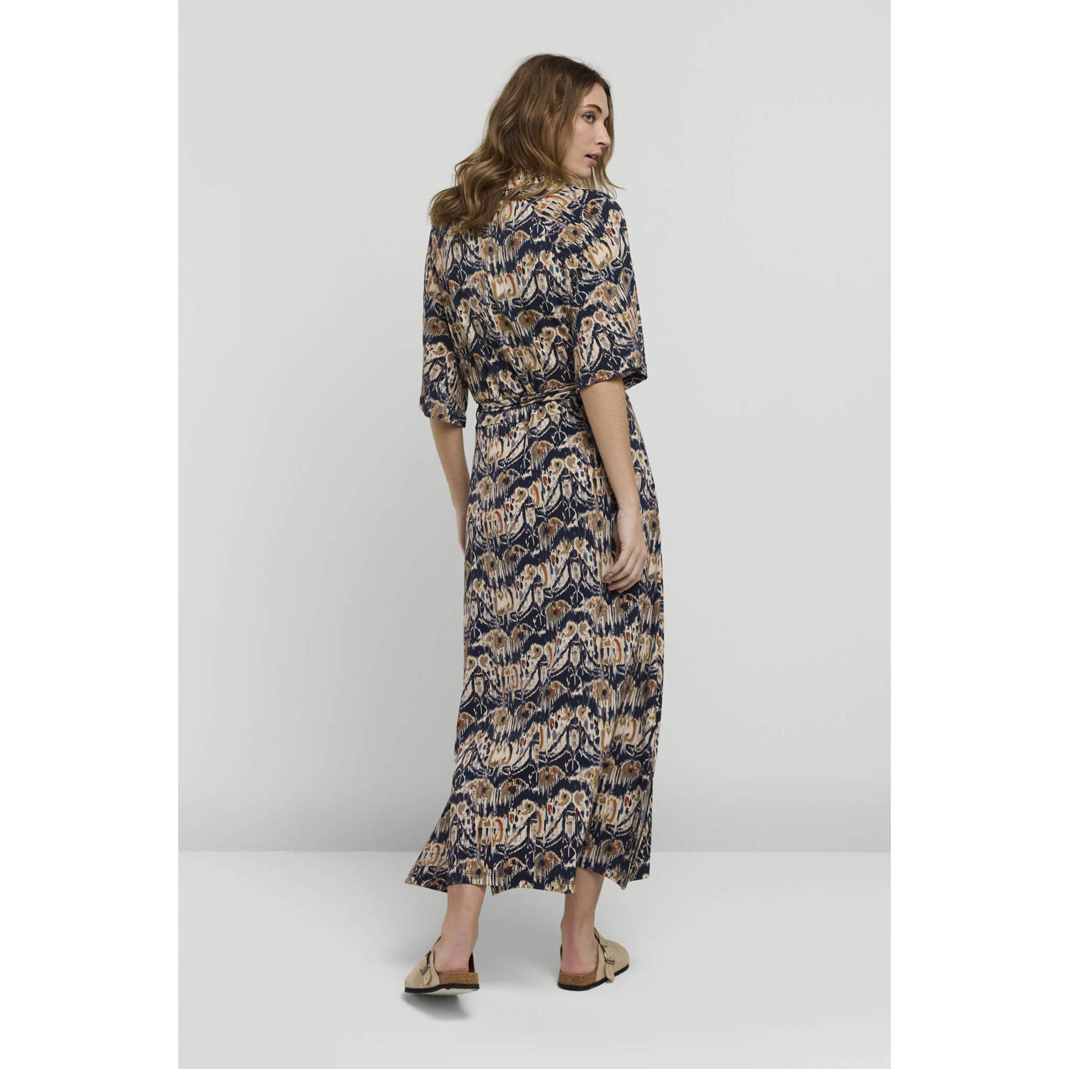 Summum jurk met all over print en ceintuur donkerblauw bruin beige