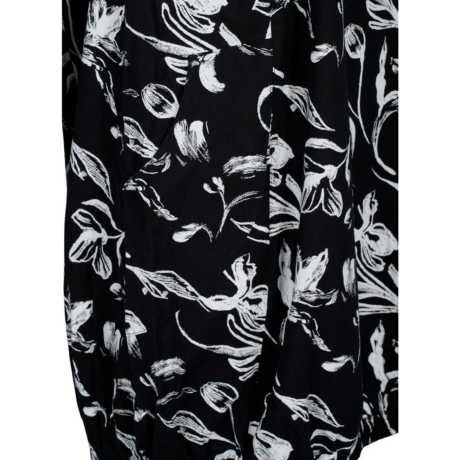Zizzi jurk met all over print zwart wit