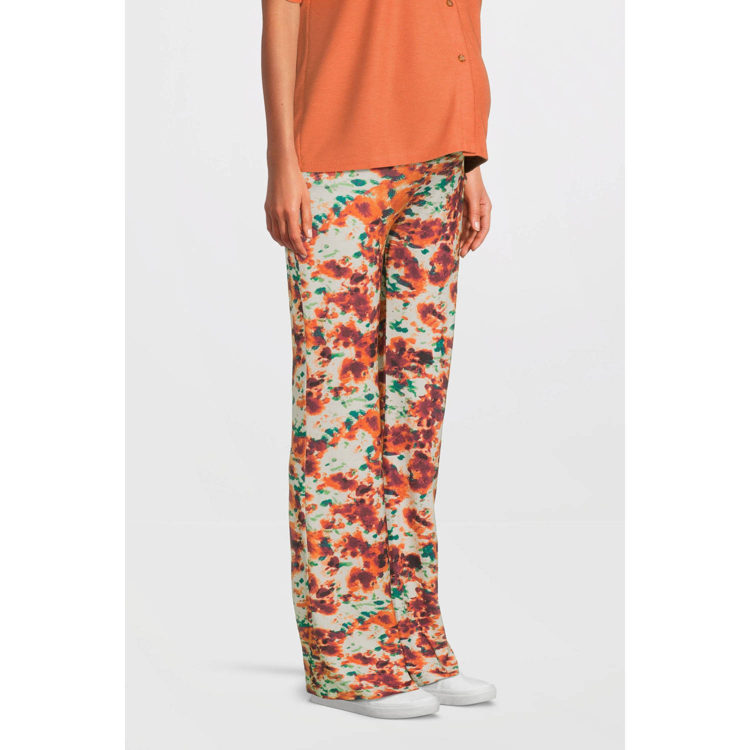 LOVE2WAIT high waist flared broek met all over print oranje brique groen
