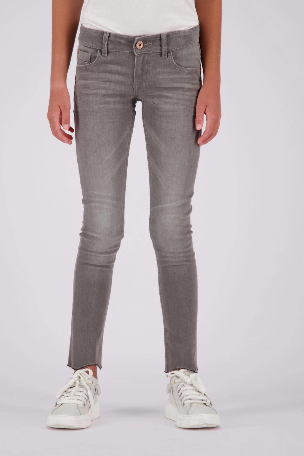 Grey denim meisjes Vingino skinny jeans Amia van katoen met regular waist, rits- en knoopsluiting en effen