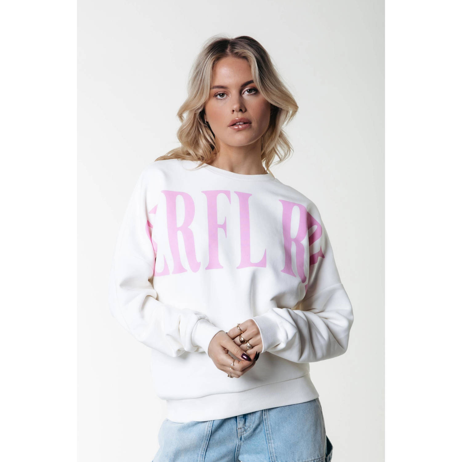 Colourful Rebel sweater CR Big met printopdruk ecru lichtroze