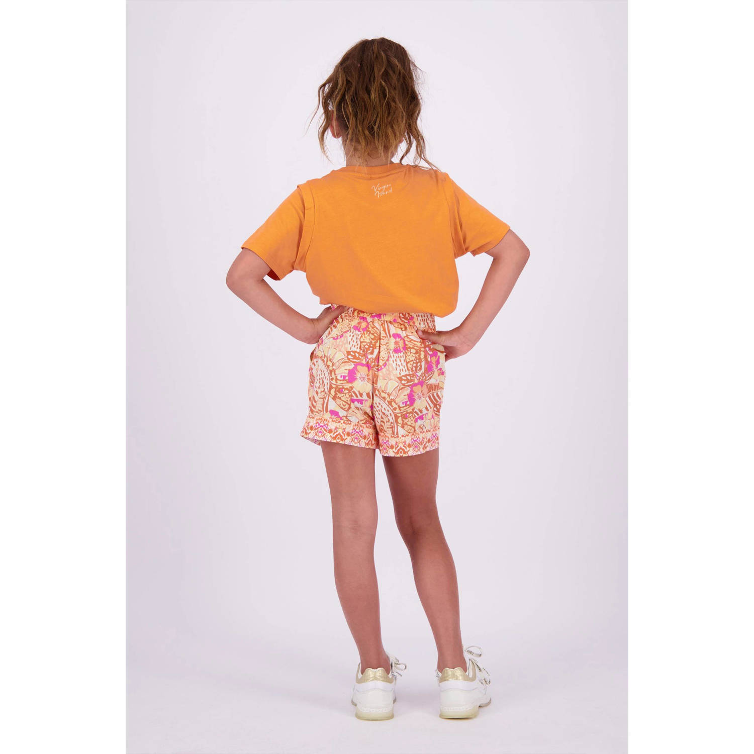 Vingino casual short Rondha met all over print oranje roze