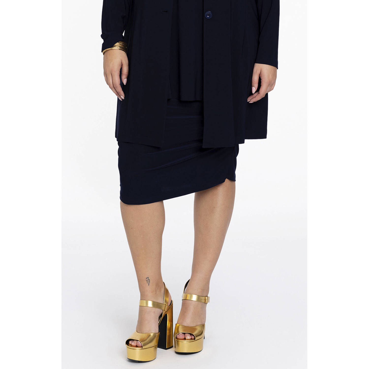 YOEK midi rok DOLCE met plooien donkerblauw