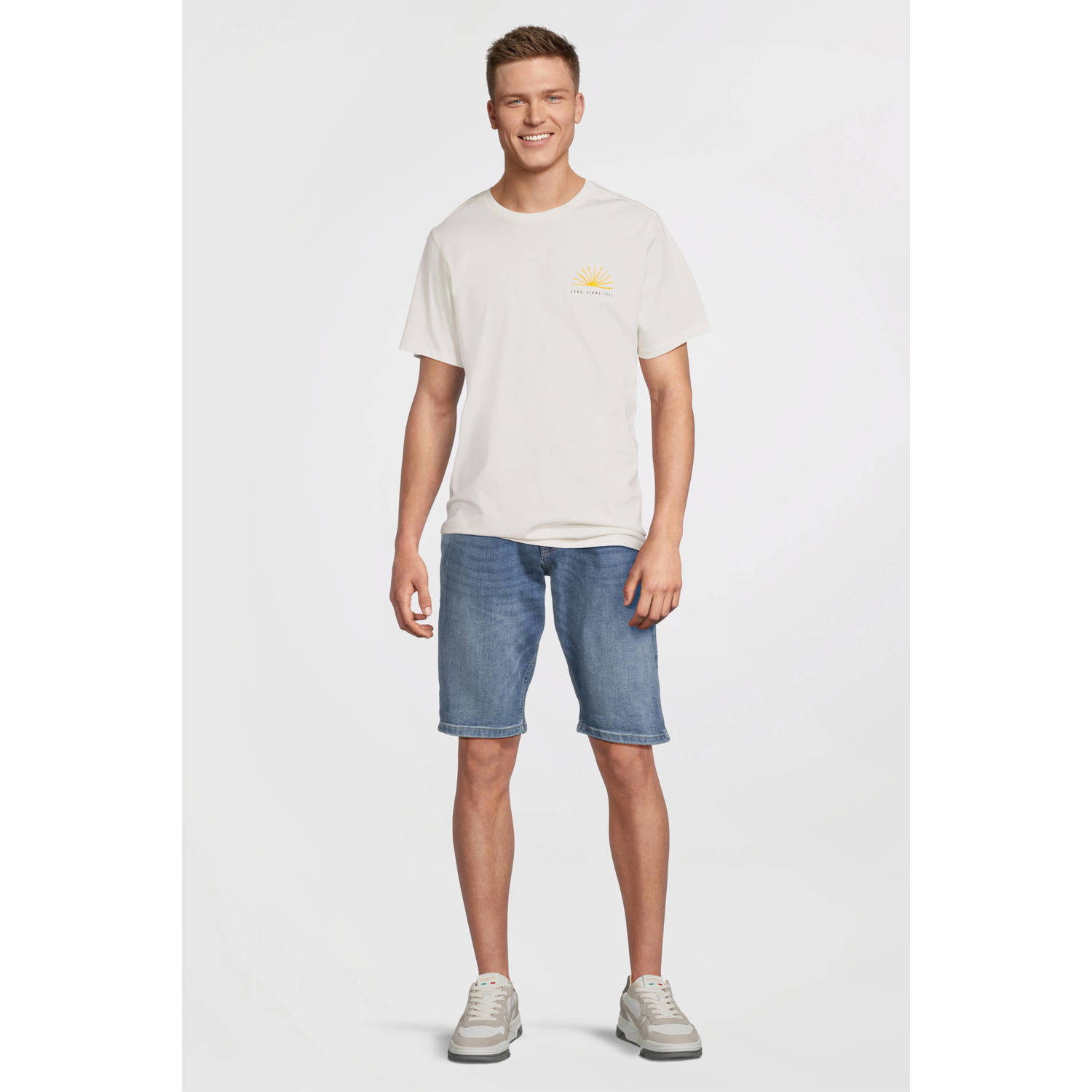 Cars regular fit short HUNTER bleached used