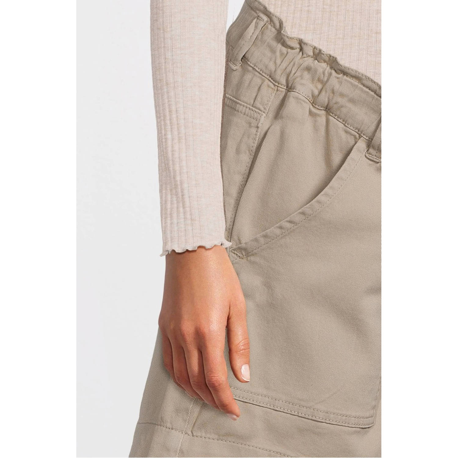 LOVE2WAIT regular fit short zand