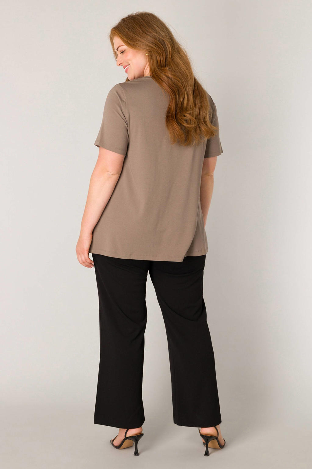 Base Level Curvy top Alba taupe