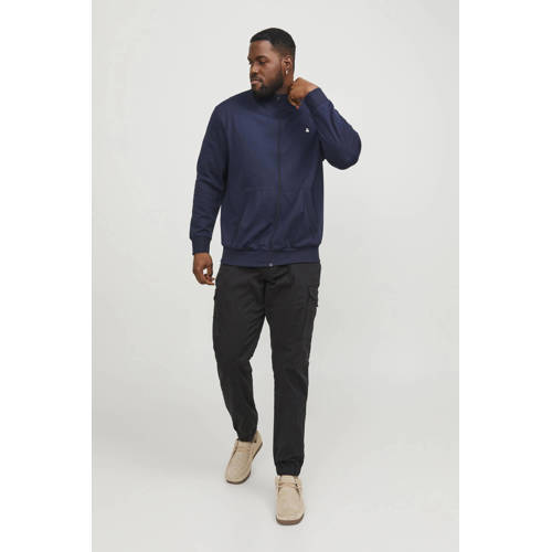 JACK & JONES PLUS SIZE sweatvest JJEPAULOS Plus Size met logo donkerblauw afbeelding