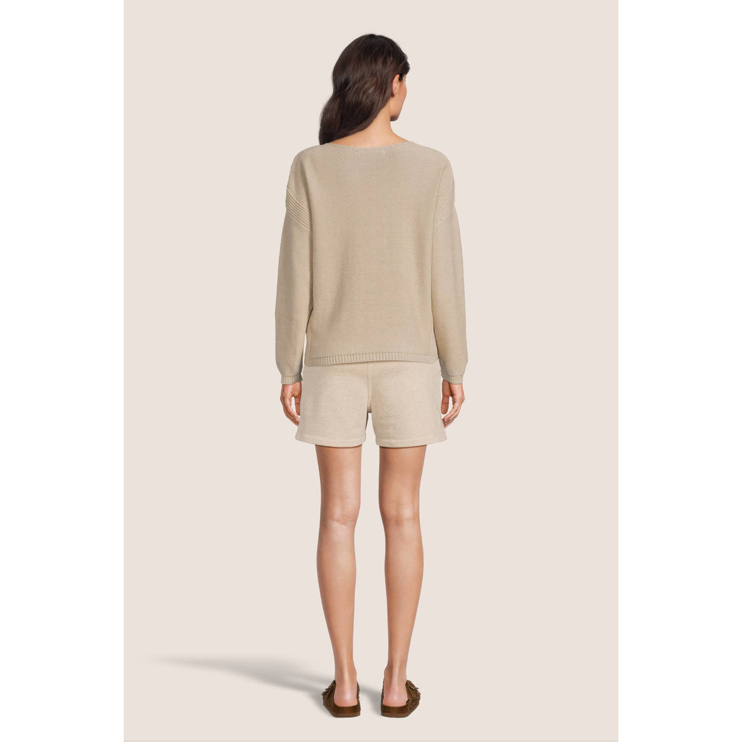 Moscow relaxed short beige