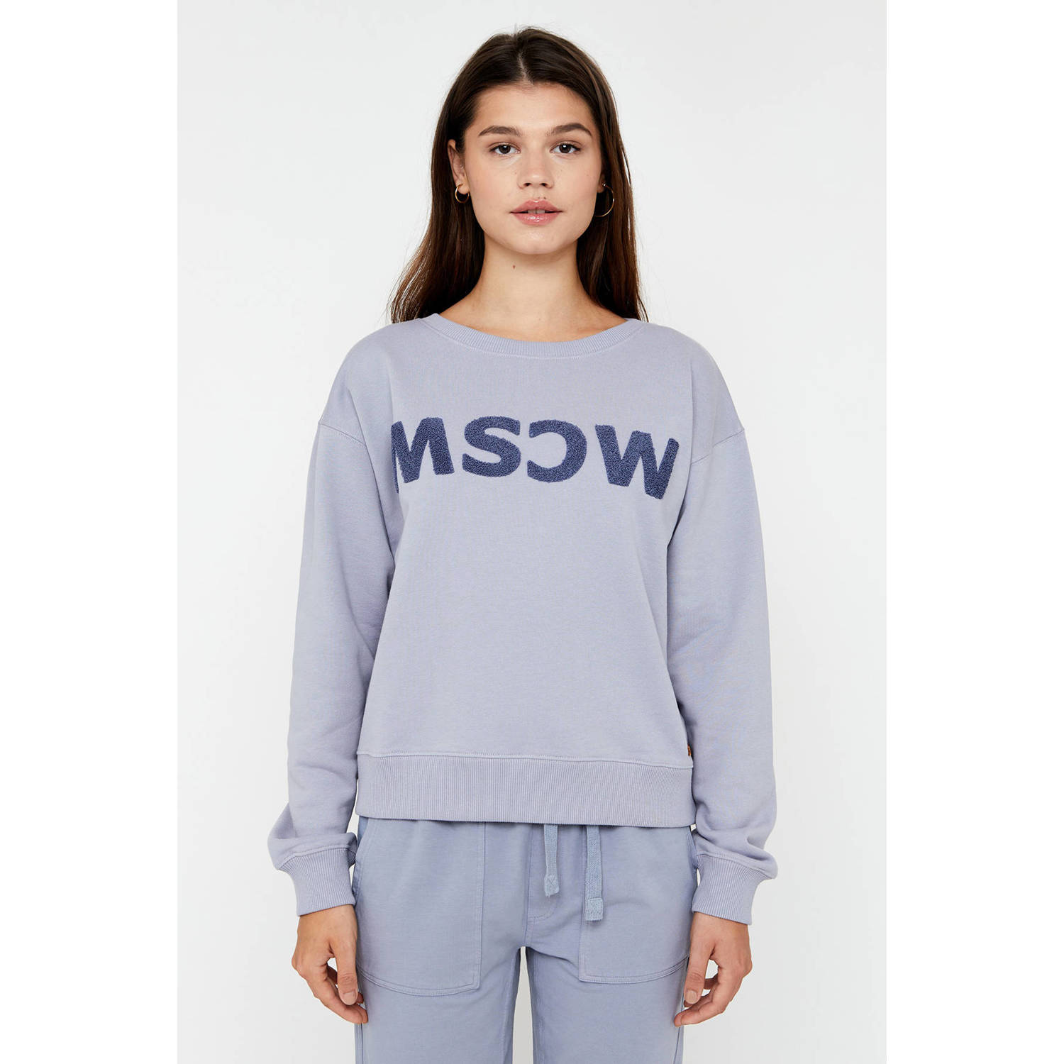 Moscow sweater met tekst lavendel