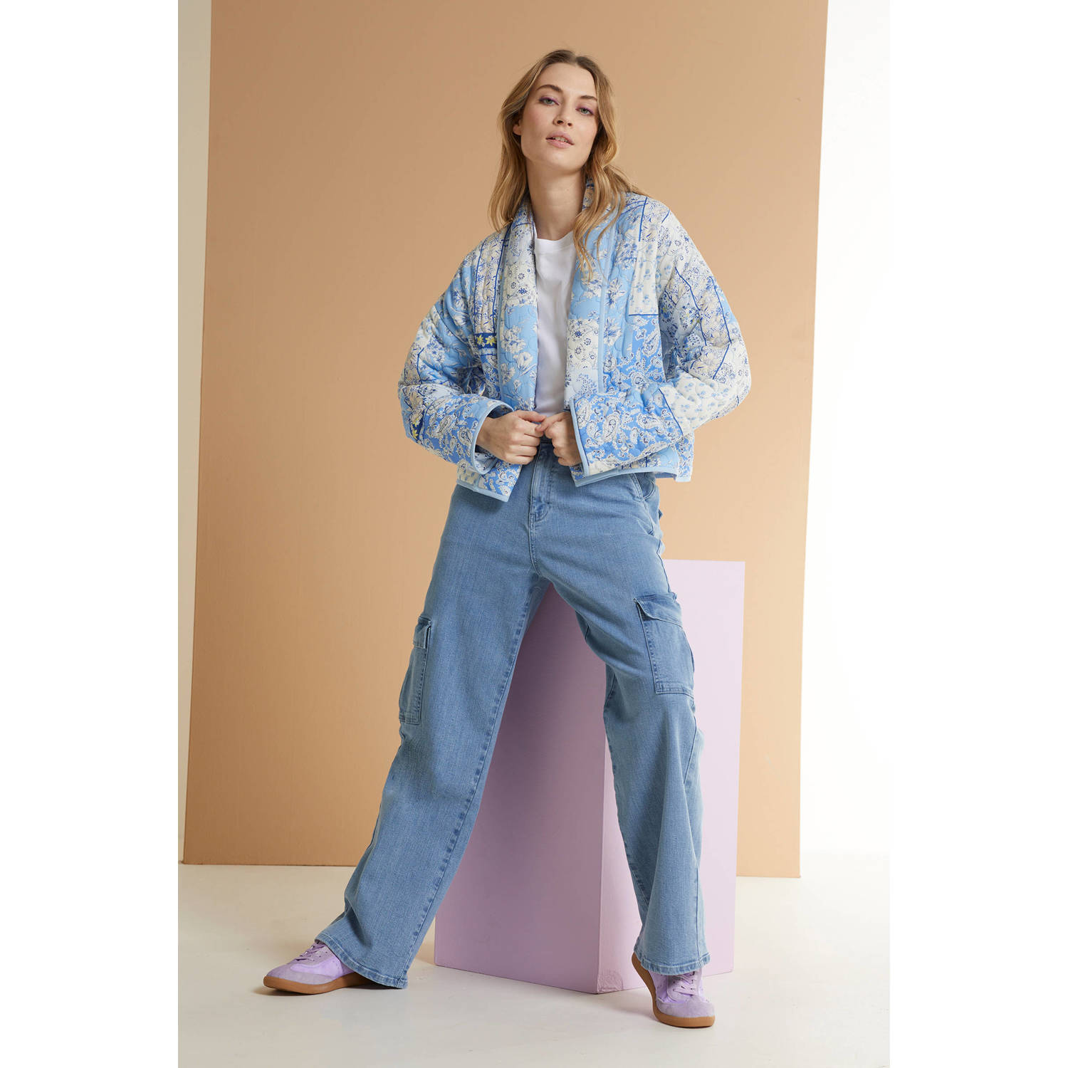 ONLY jasje ONLALLY met all over print blauw creme