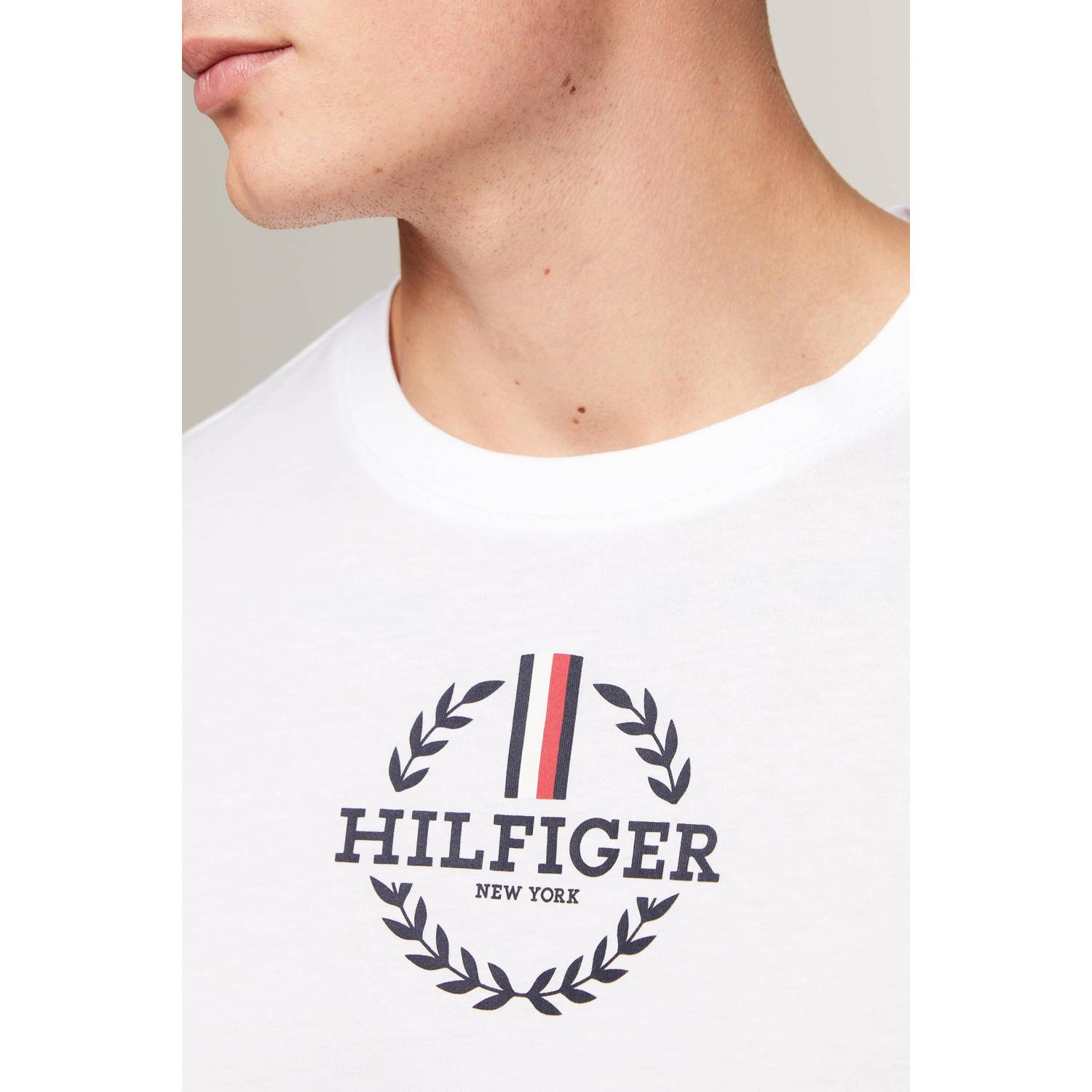 Tommy Hilfiger T-shirt GLOBAL STRIPE WREATH TEE