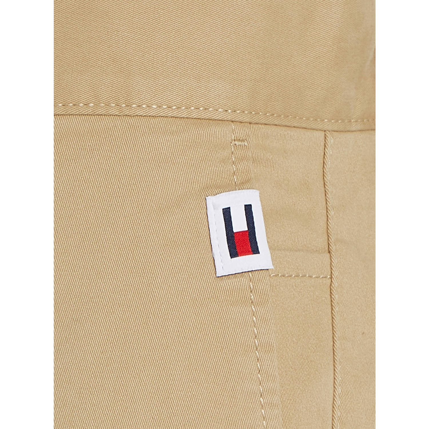Tommy Jeans regular fit short SCANTON met logo tawny sand
