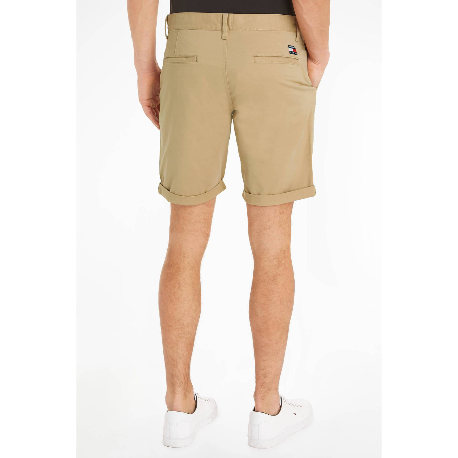 Tommy Jeans regular fit short SCANTON met logo tawny sand
