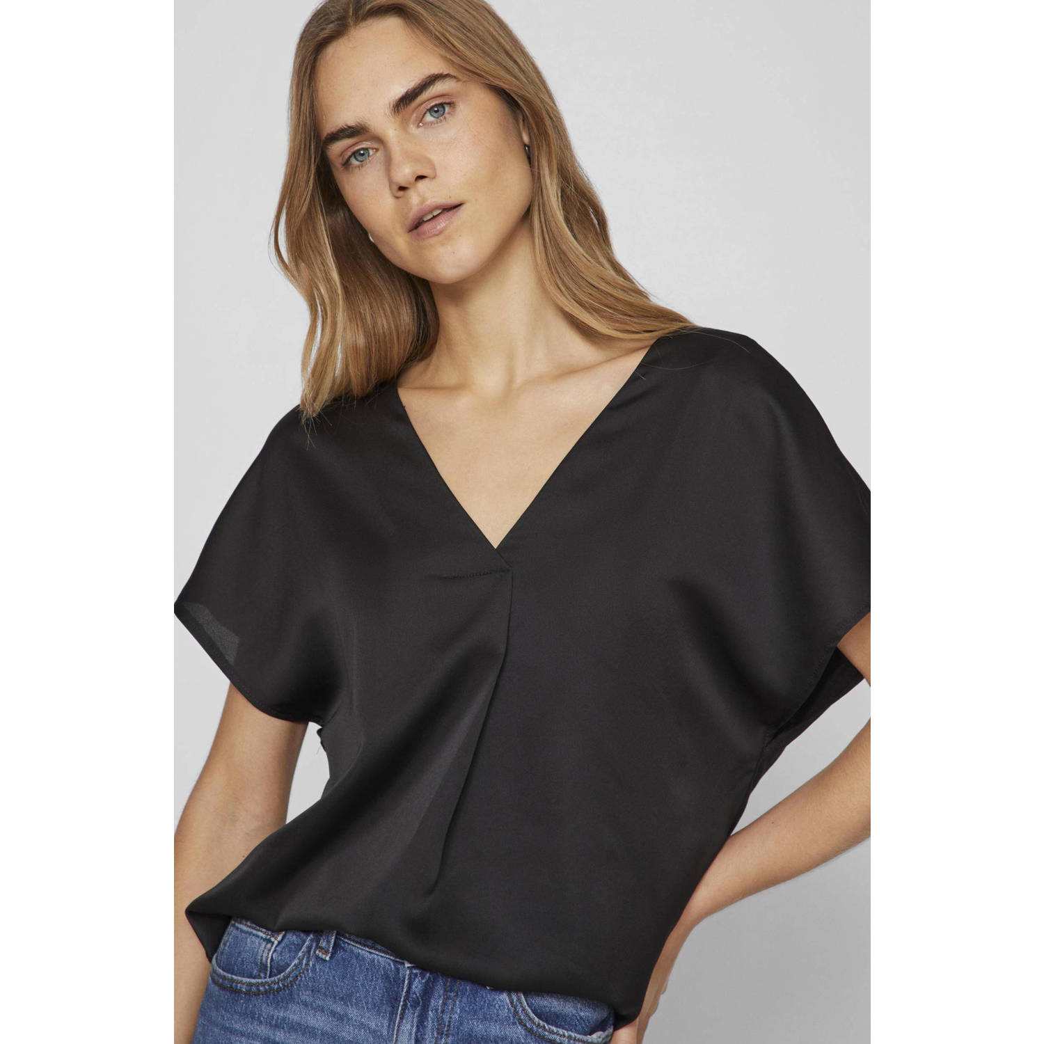 Vila Shirt met V-hals VIELLETTE V-NECK S S SATIN TOP NOOS