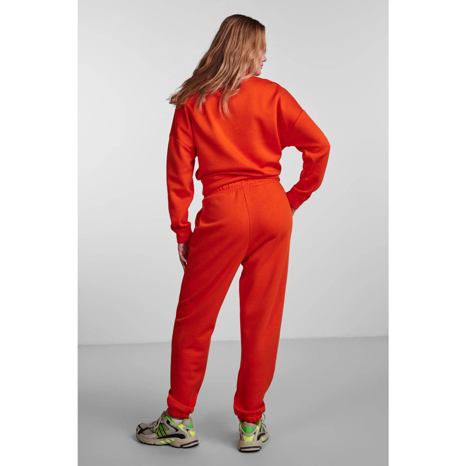 PIECES high waist regular fit sweatpants PCCHILLI oranje