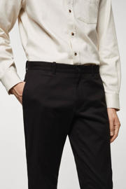 thumbnail: Mango Man slim fit chino zwart