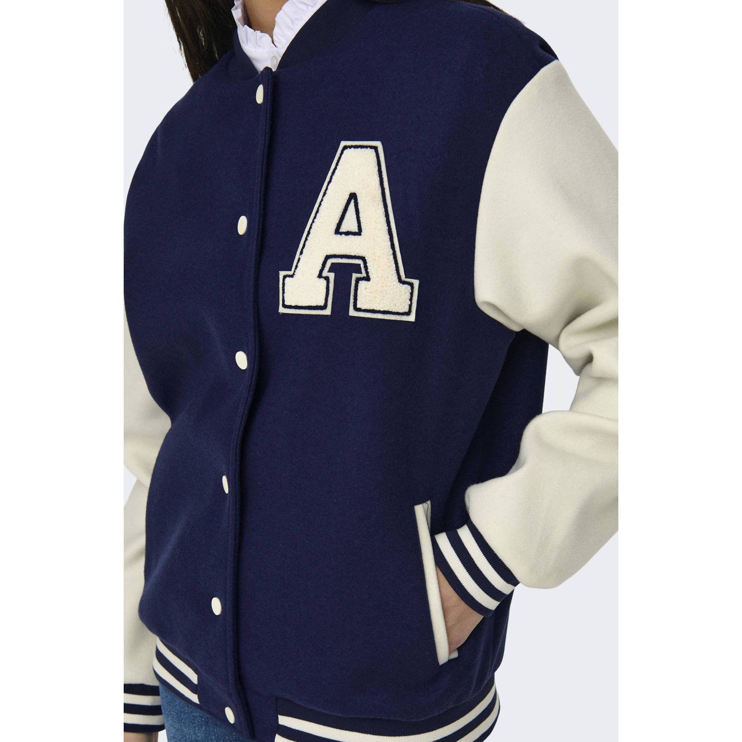ONLY bomberjack ONLSILJA van gerecycled polyester donkerblauw wit