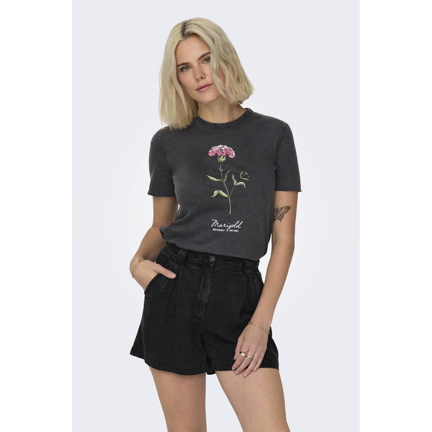 ONLY gebloemd T-shirt ONLLUCY grijs