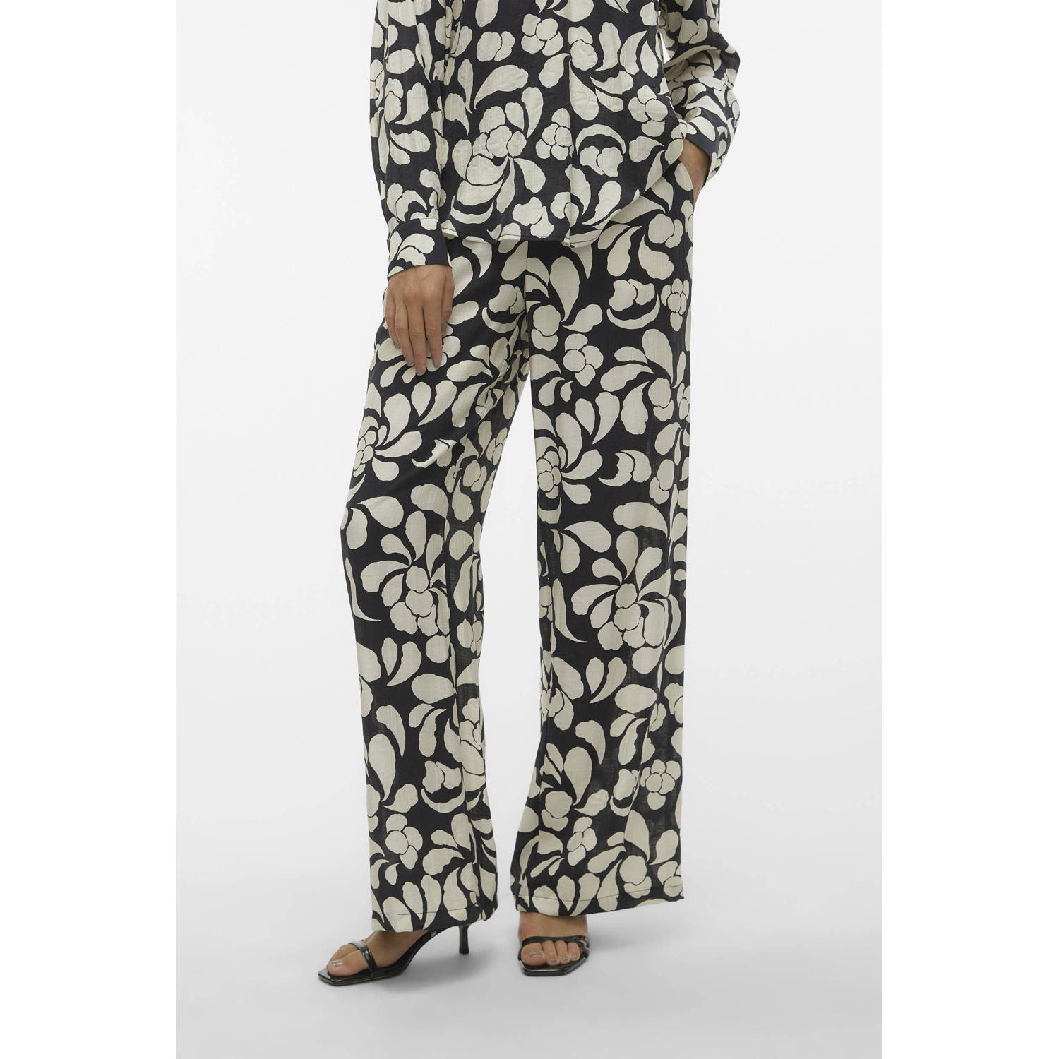 VERO MODA high waist wide leg broek VMGAJA met all over print zwart ecru