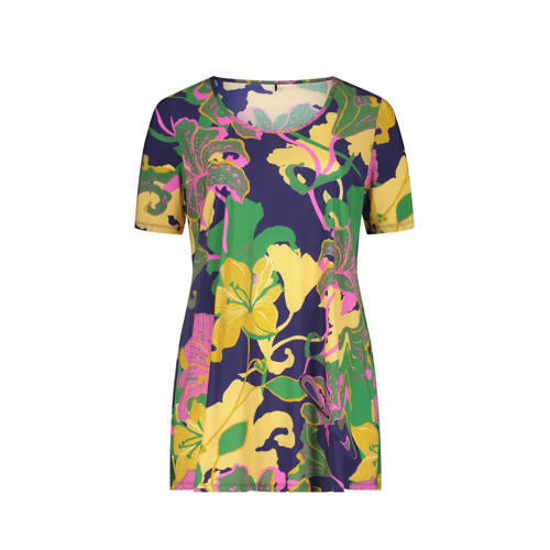 Plus Basics T-shirt Tee Round Neck SS van travelstof met all over print paars/geel/groen