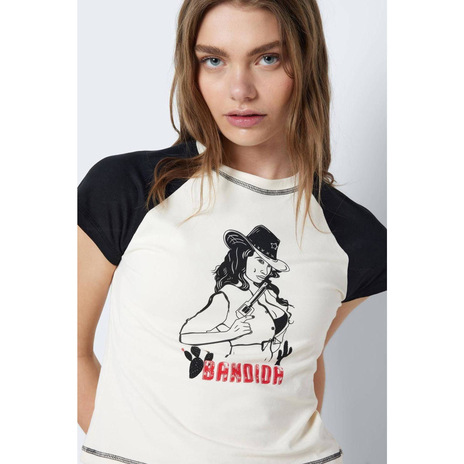 NOISY MAY T-shirt NMKATINKA met printopdruk ecru zwart