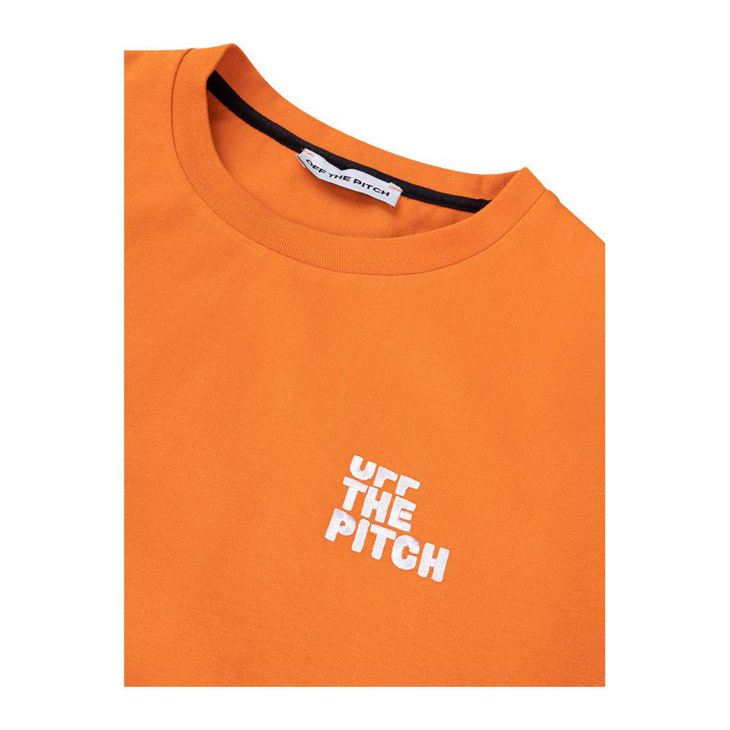 Off The Pitch slim fit T-shirt Fullstop met backprint coral orange