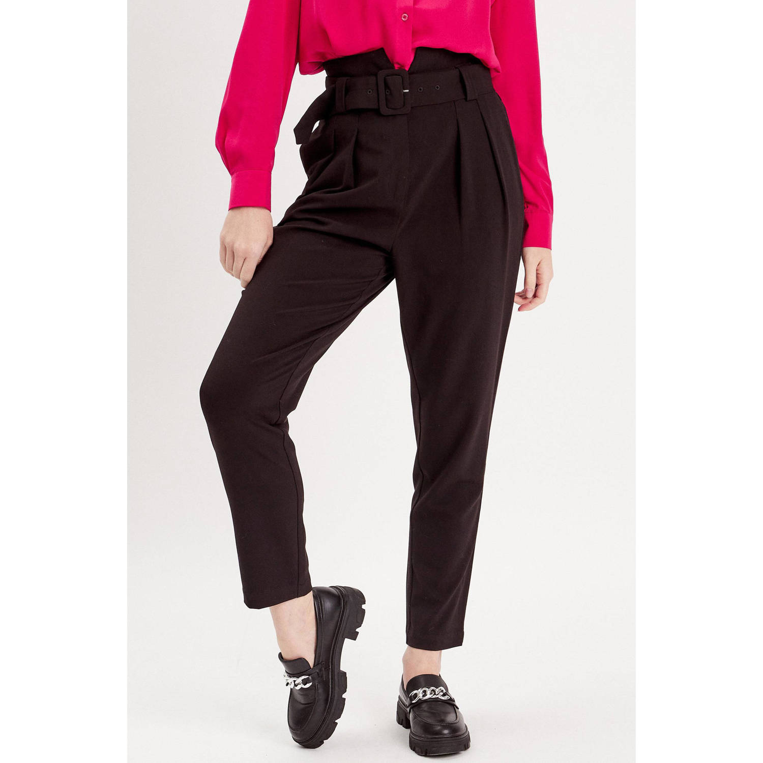Cache cropped high waist tapered fit pantalon zwart