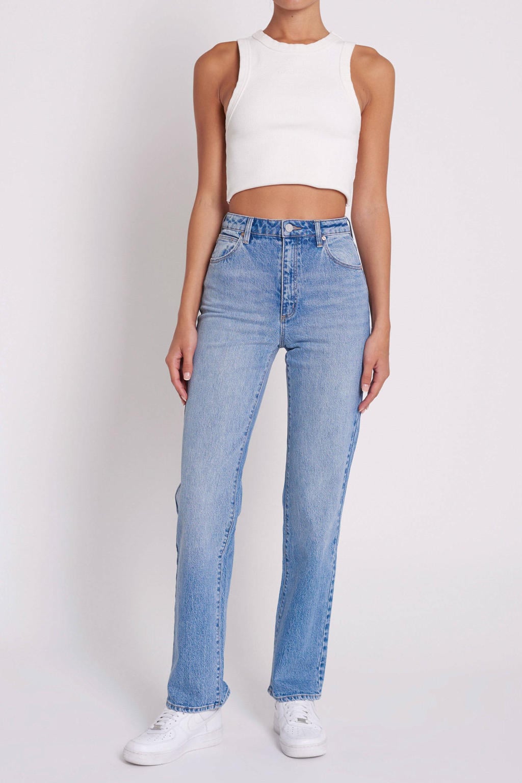 Medium blue denim dames brand Jeans high waist straight leg jeans van denim met rits- en drukknoopsluiting en effen