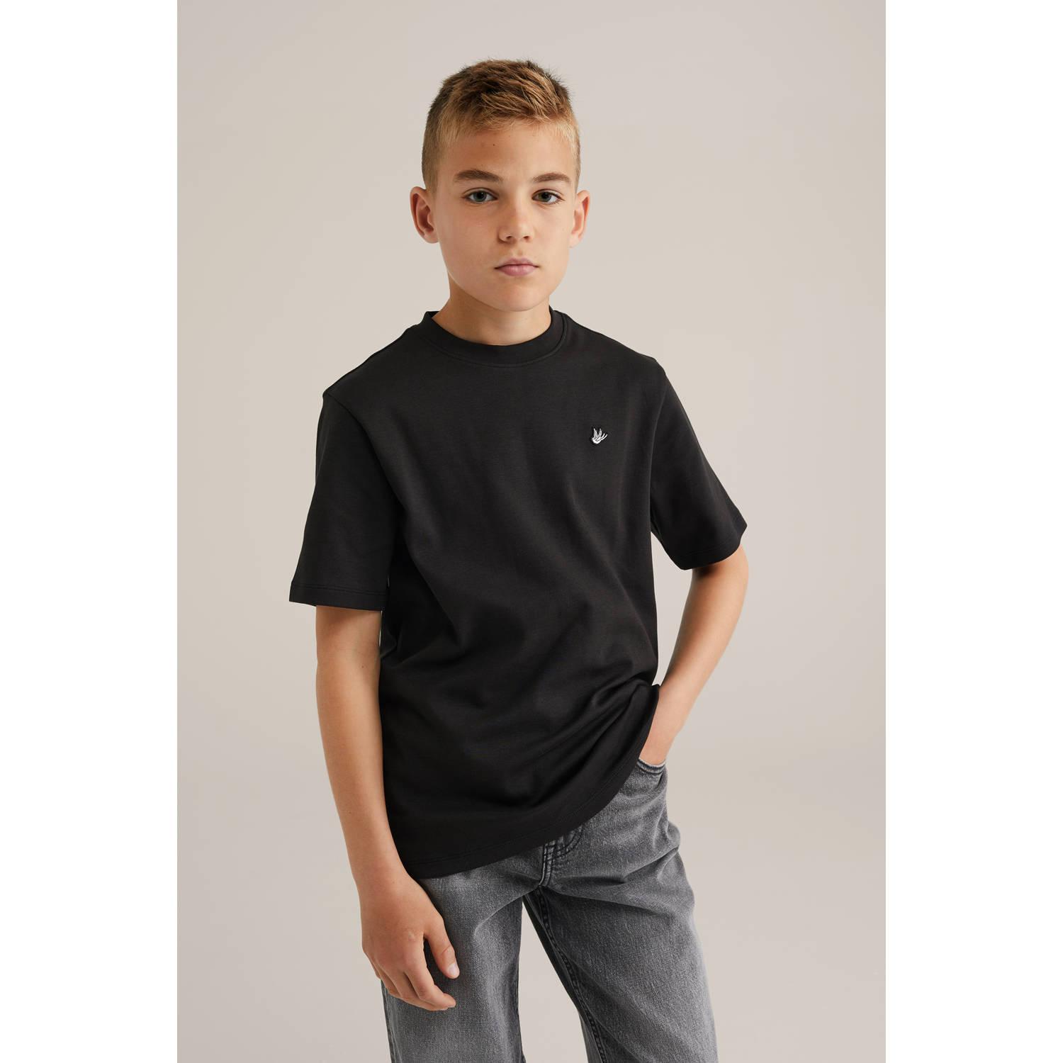 WE Fashion T-shirt zwart Jongens Katoen Ronde hals Effen 110 116
