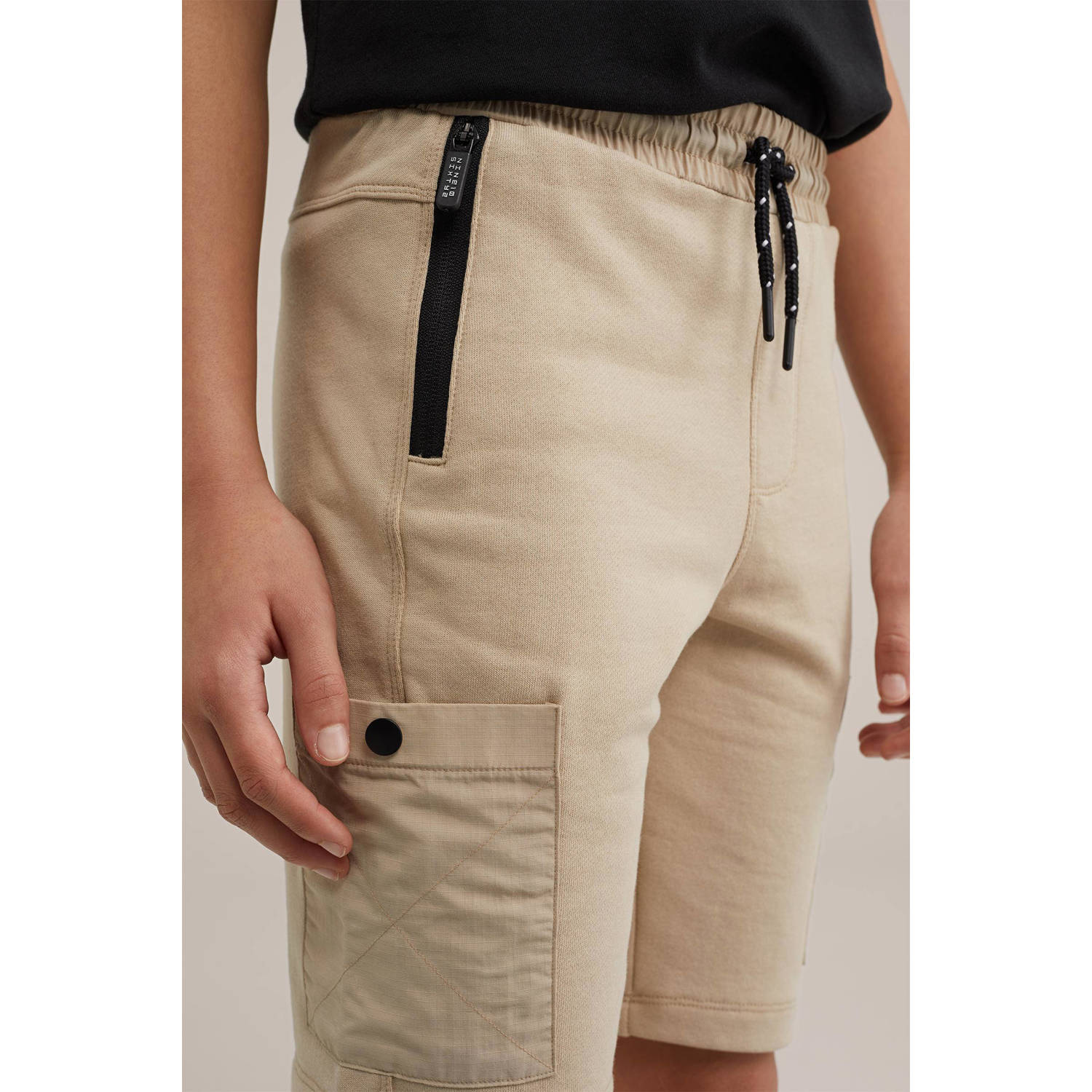WE Fashion slim fit sweatshort beige