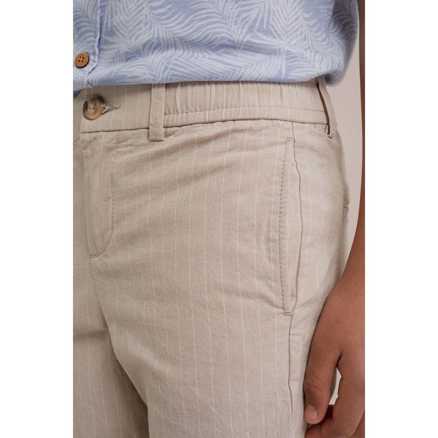 WE Fashion gestreepte slim fit chino short zand