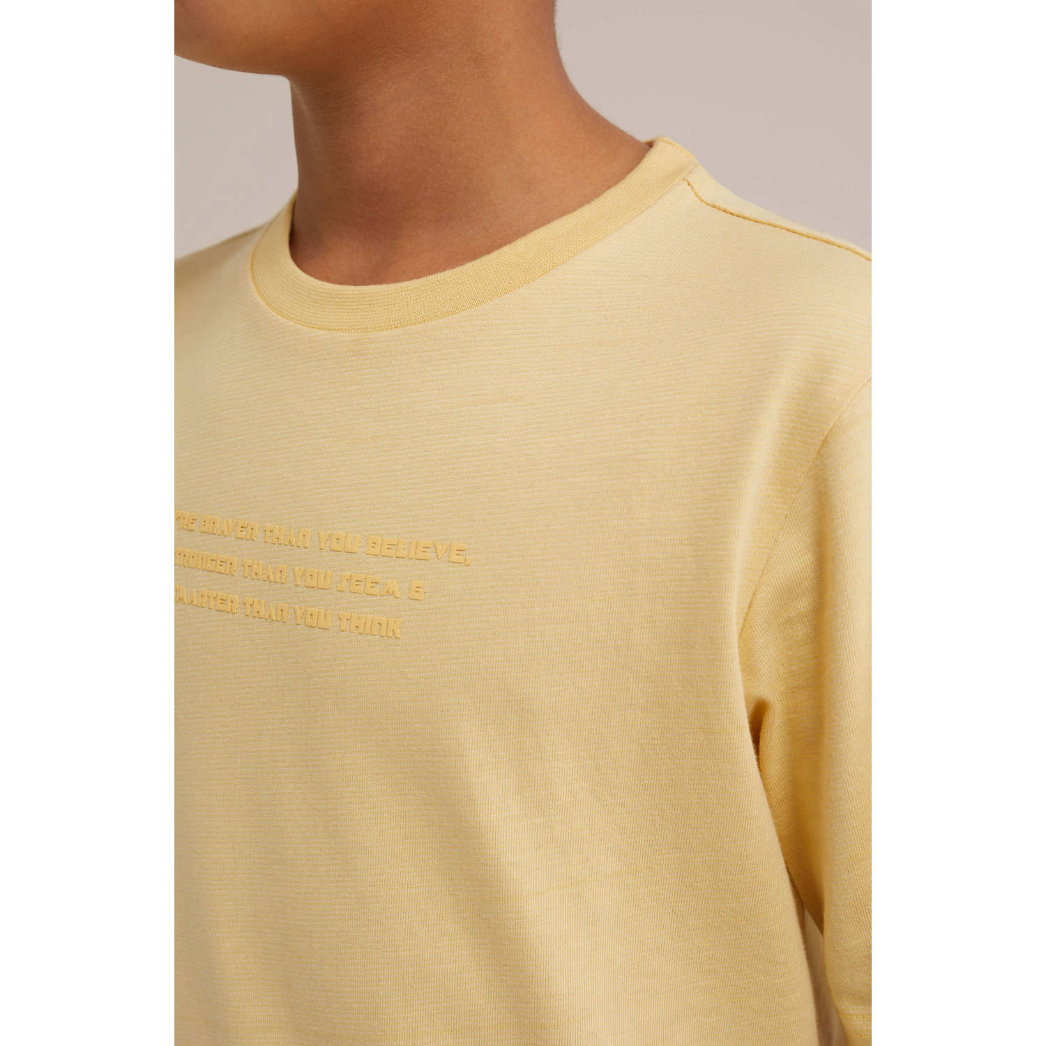 WE Fashion T-shirt met tekst lichtgeel