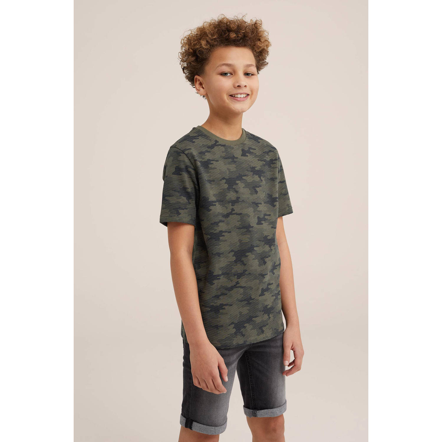 WE Fashion T-shirt met all over print groen