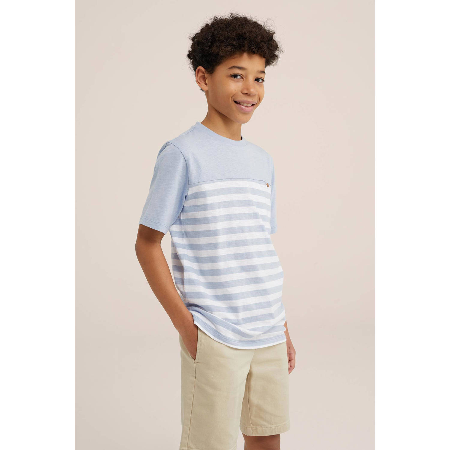 WE Fashion gestreept T-shirt lichtblauw