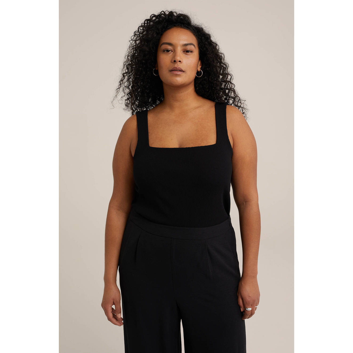WE Fashion Curve ribgebreide singlet zwart