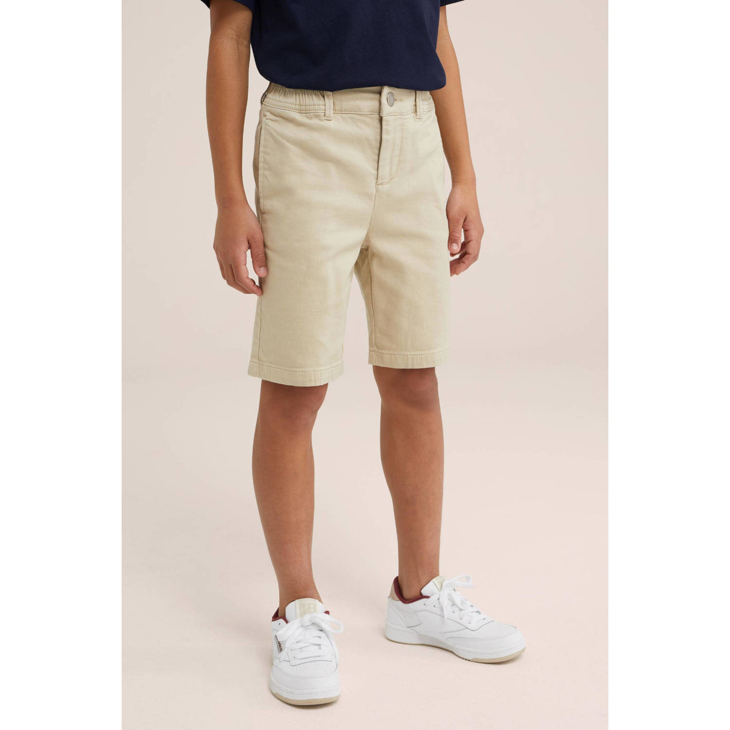 WE Fashion tapered fit chino short zand