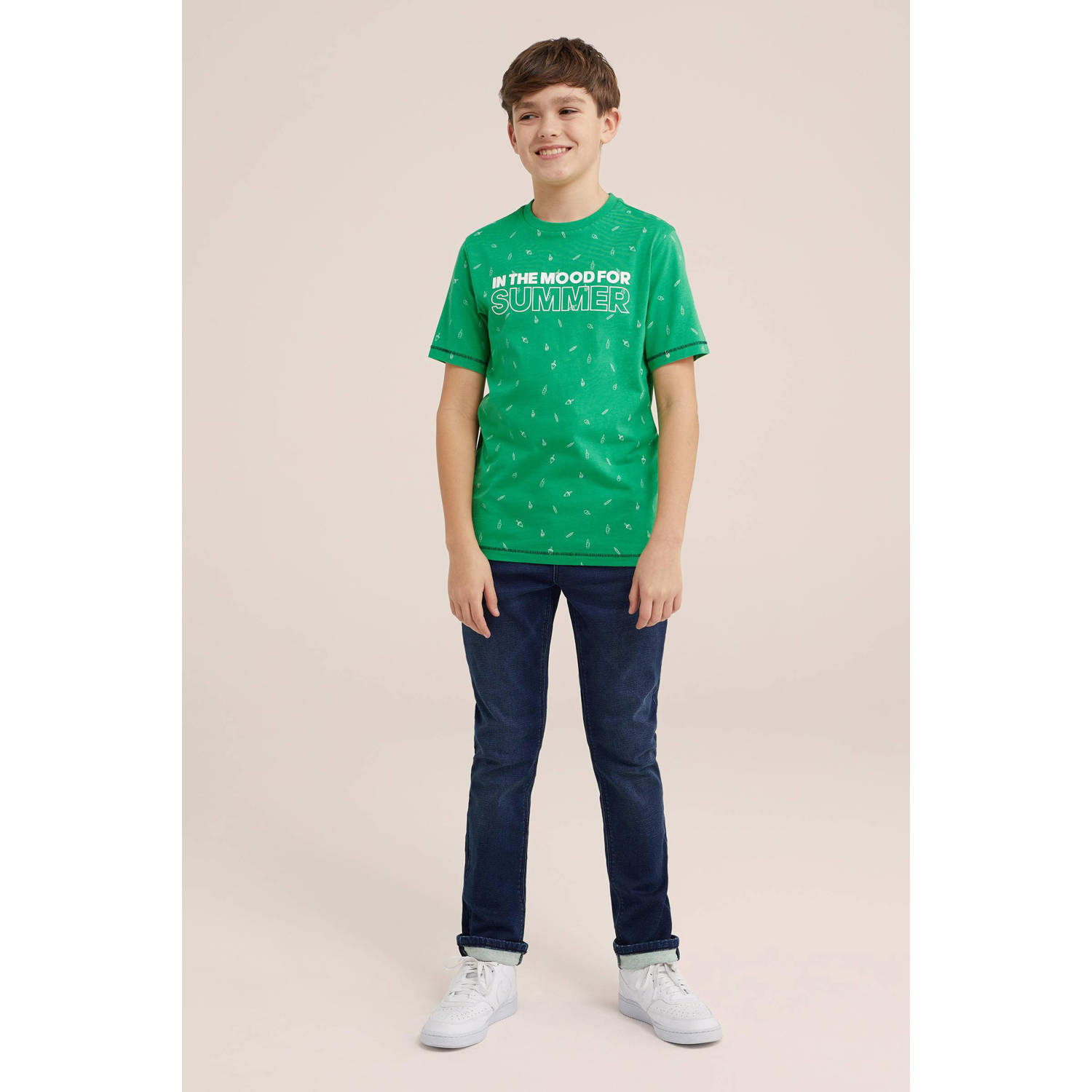 WE Fashion T-shirt met all over print groen wit