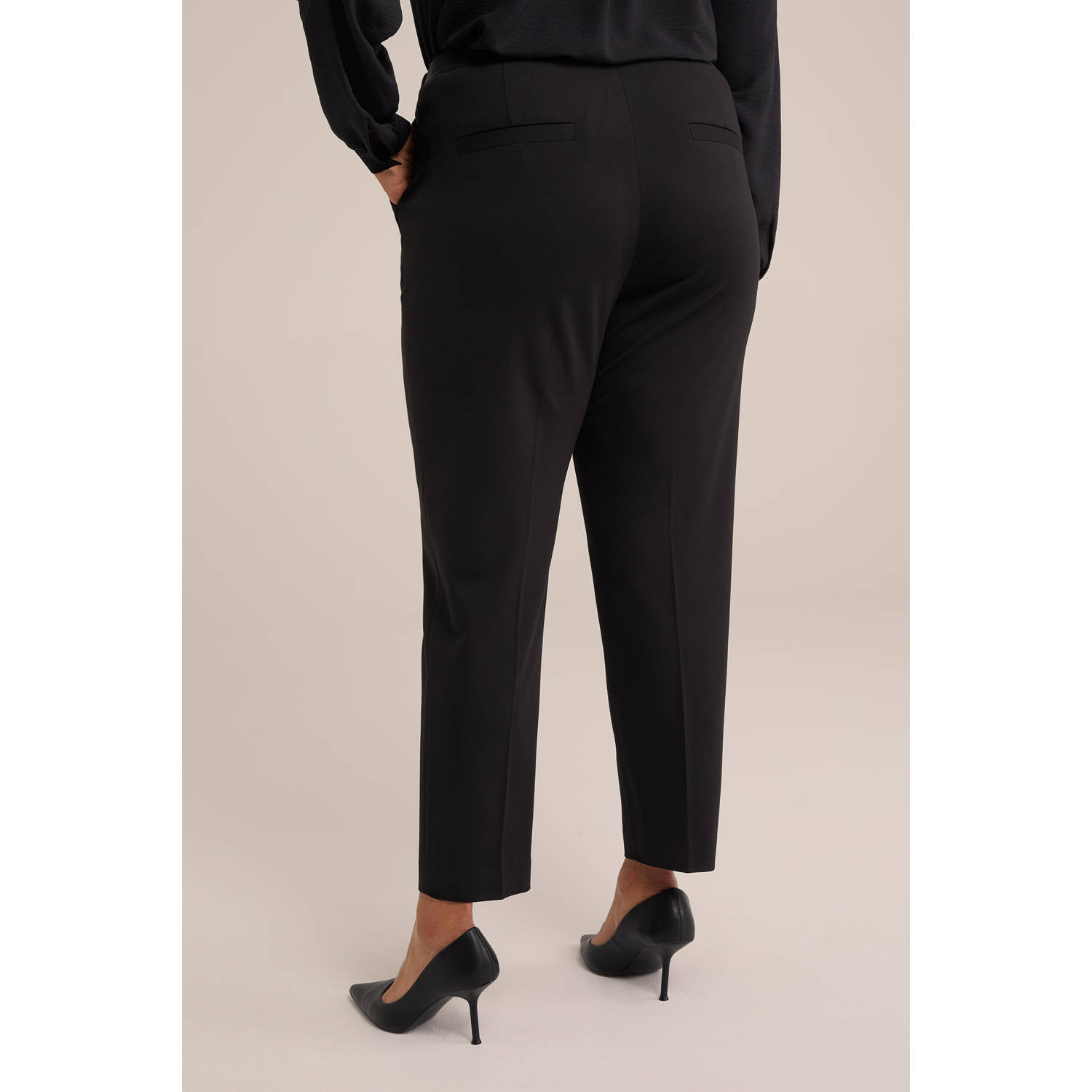 WE Fashion Curve tapered fit broek zwart