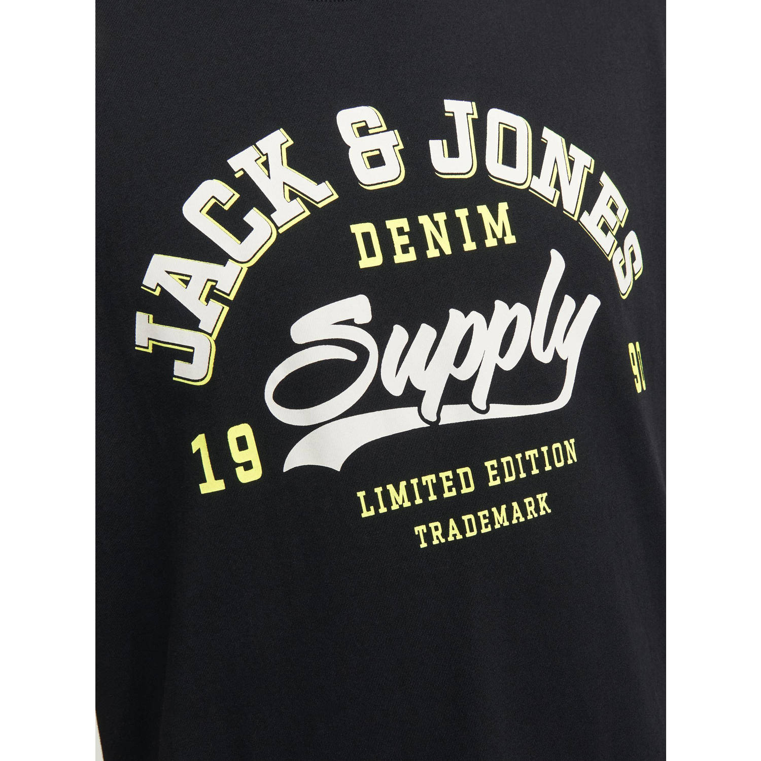 JACK & JONES ESSENTIALS regular fit T-shirt JJELOGO met printopdruk zwart