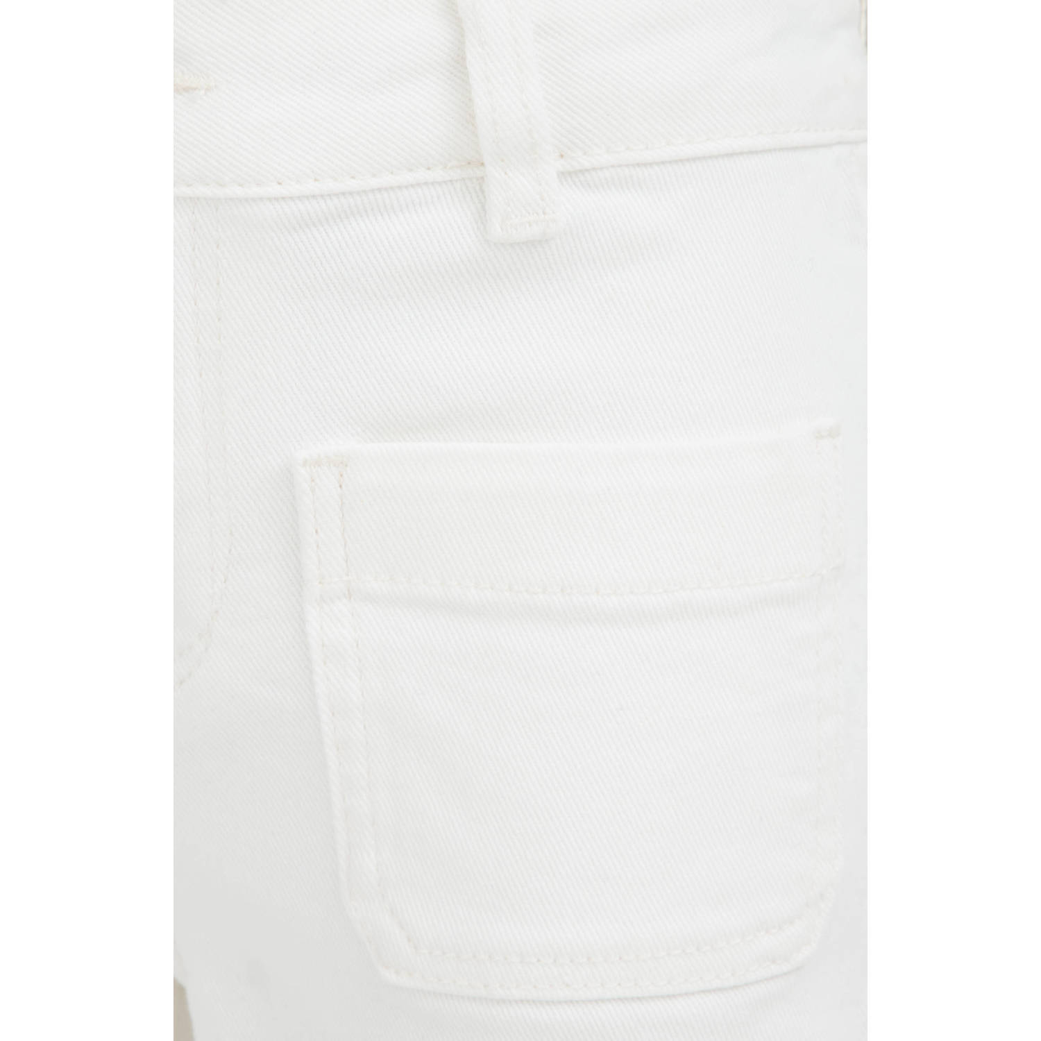 WE Fashion slim fit casual short wit