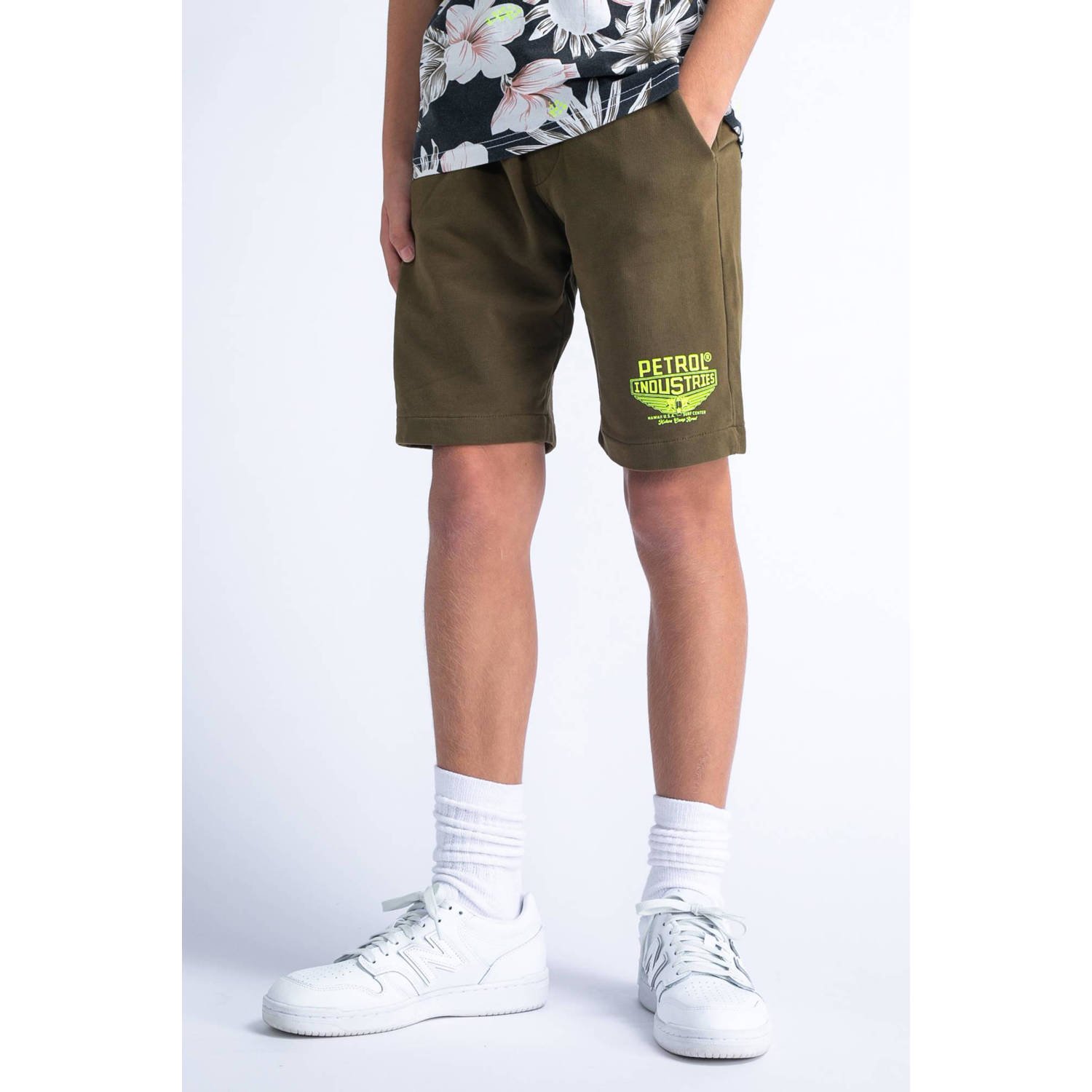Petrol Industries sweatshort mosgroen limegroen Korte broek Jongens Katoen 164