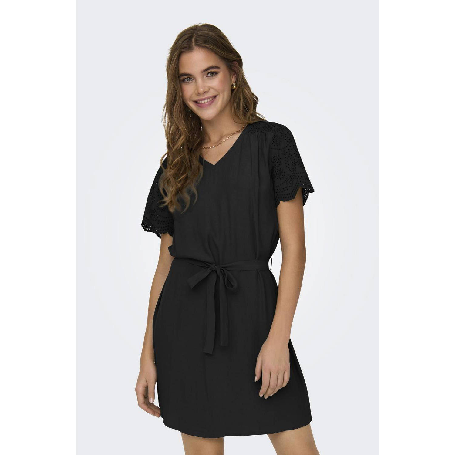 Only Mini-jurk ONLJODIE ROU SS V-NECK DRESS WVN