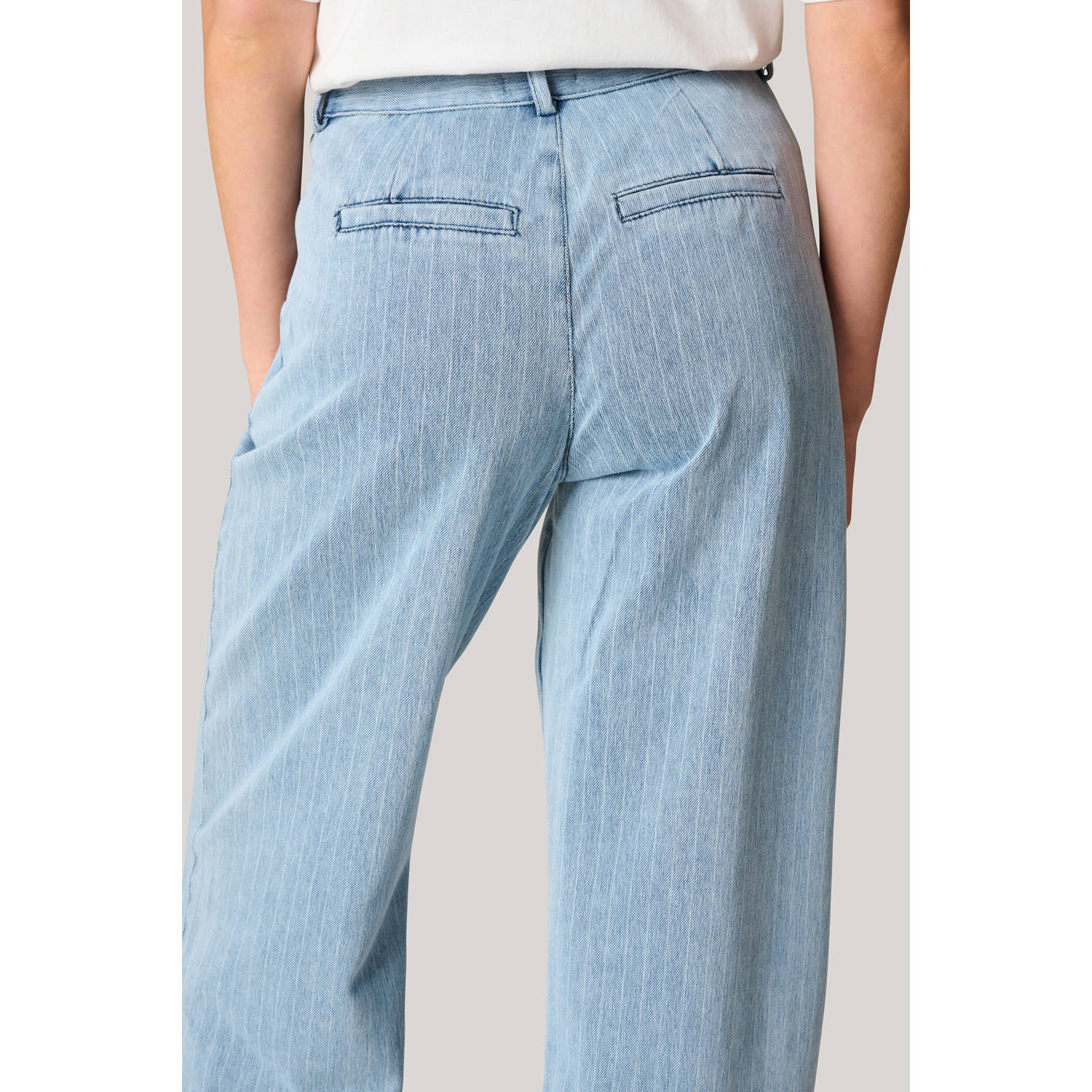 Shoeby loose jeans met krijtstreep light blue denim