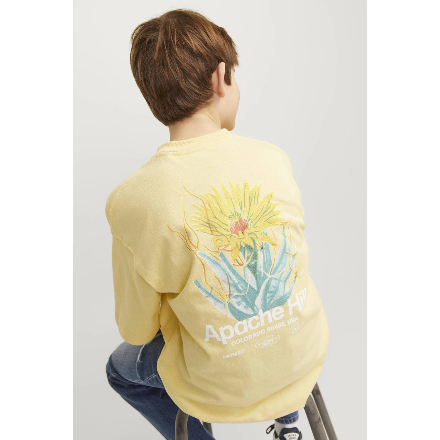 JACK & JONES JUNIOR T-shirt JORCASABLANCA met backprint lichtgeel